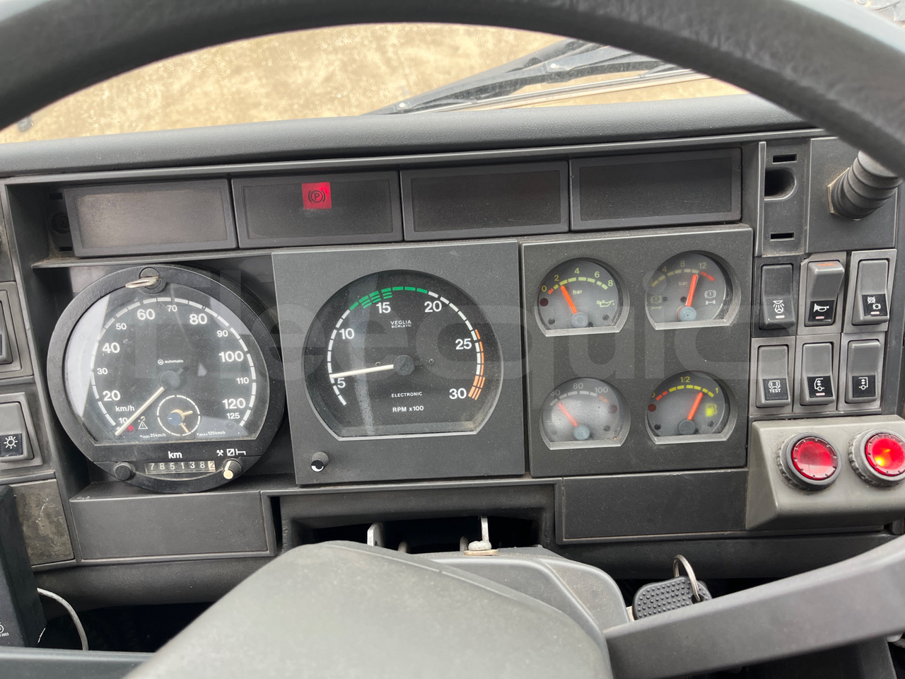 Iveco 380 - 长途客车:图3 Iveco 380 - 长途客车:图3