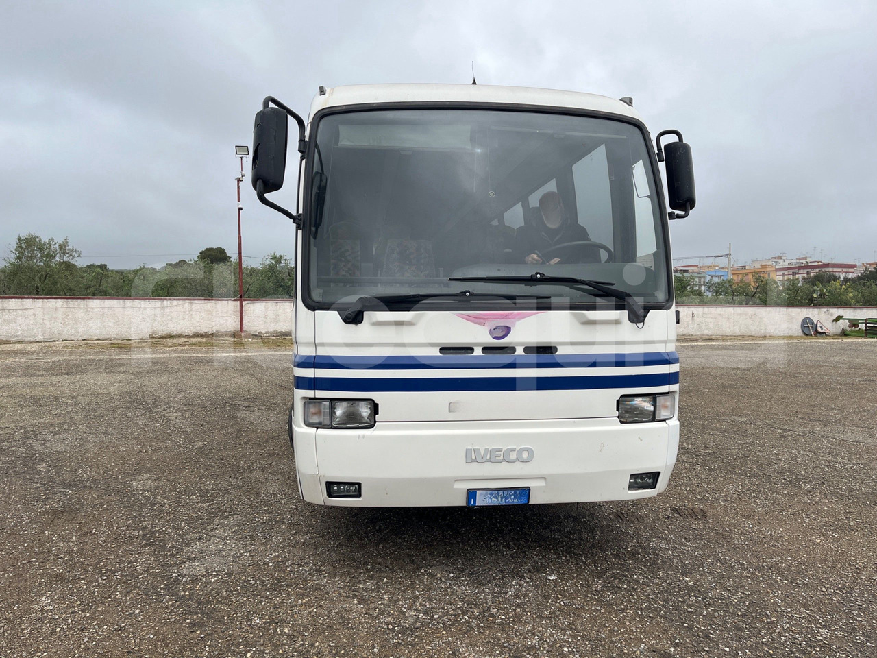 Iveco 380 - 长途客车:图2 Iveco 380 - 长途客车:图2