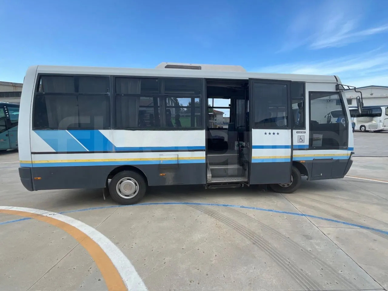 长途客车 Iveco Cacciamali：图13