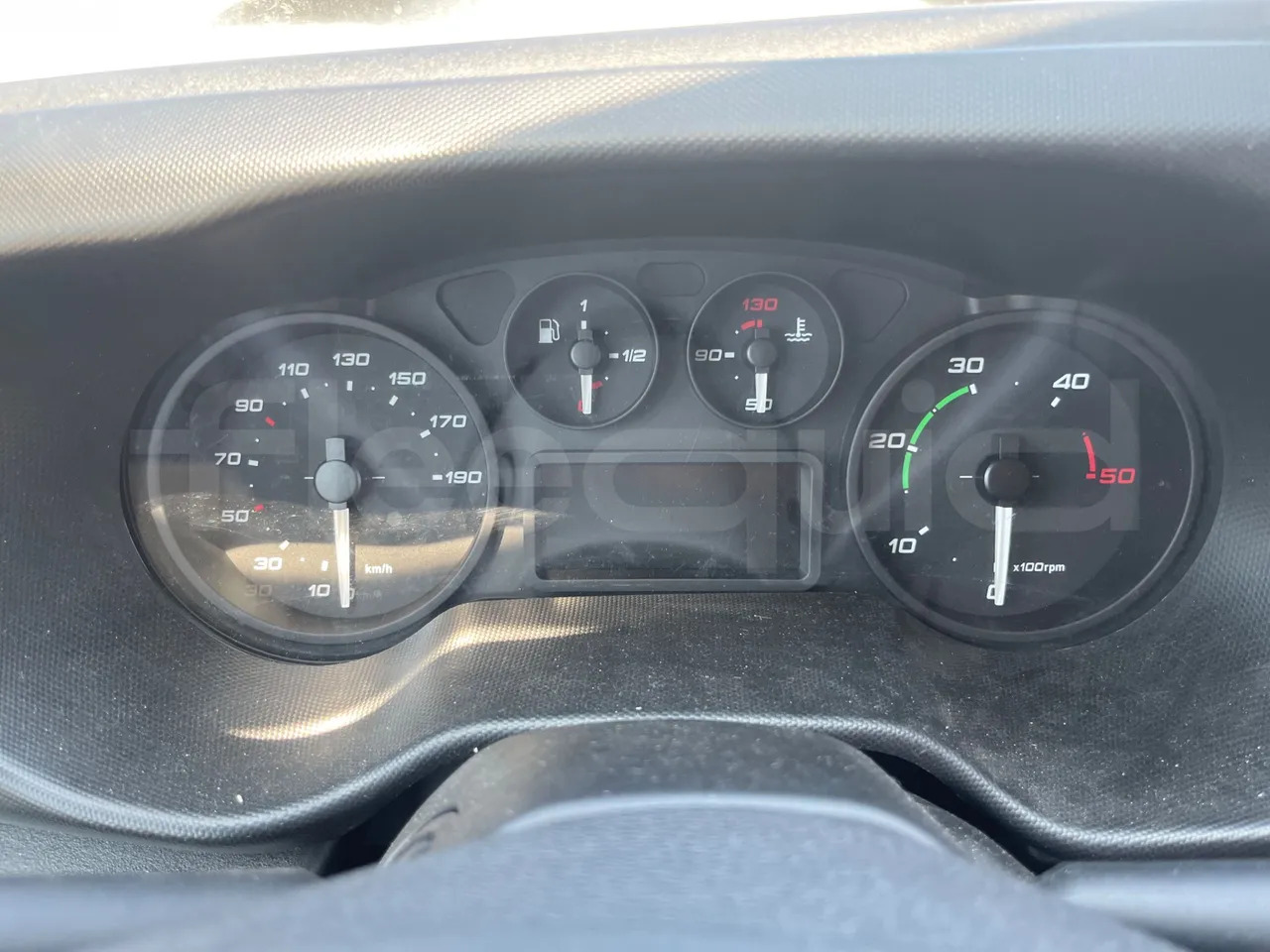 Iveco Daily - 小型巴士, 小型客车:图2 Iveco Daily - 小型巴士, 小型客车:图2