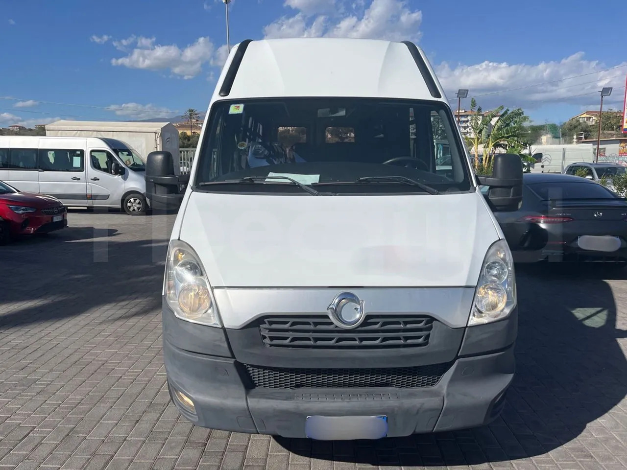 Iveco Daily - 长途客车:图2 Iveco Daily - 长途客车:图2