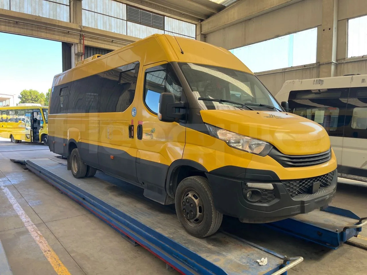 Iveco Daily - 校車:图1 Iveco Daily - 校車:图1
