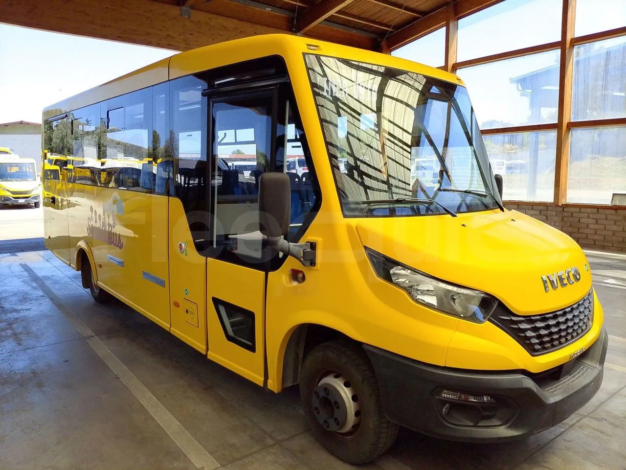Iveco Indcar - 校車:图1 Iveco Indcar - 校車:图1