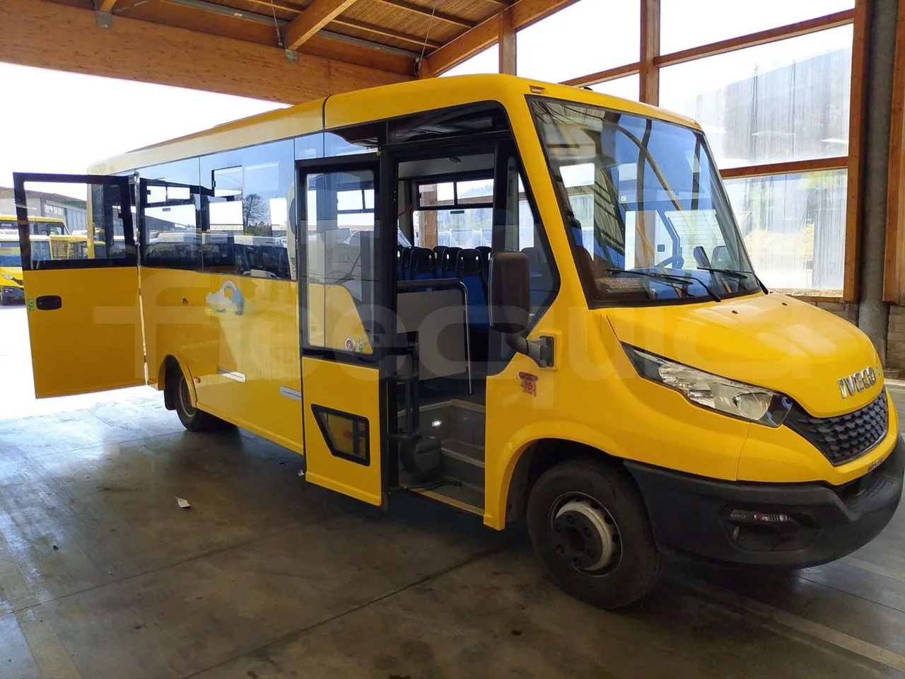 校車 Iveco Indcar：图12