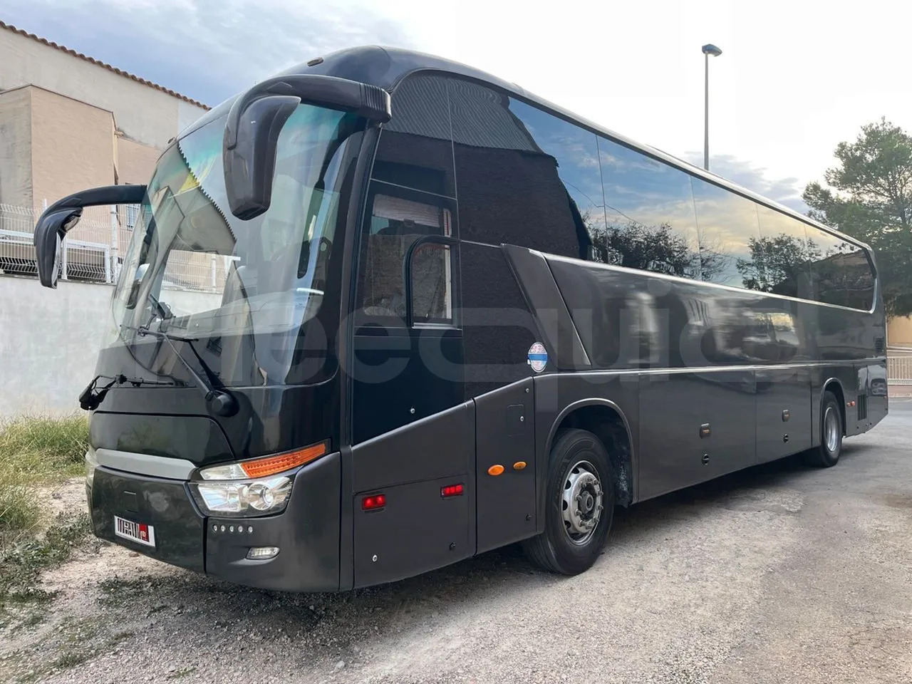 King Long XMQ6129Y - 长途客车:图4 King Long XMQ6129Y - 长途客车:图4