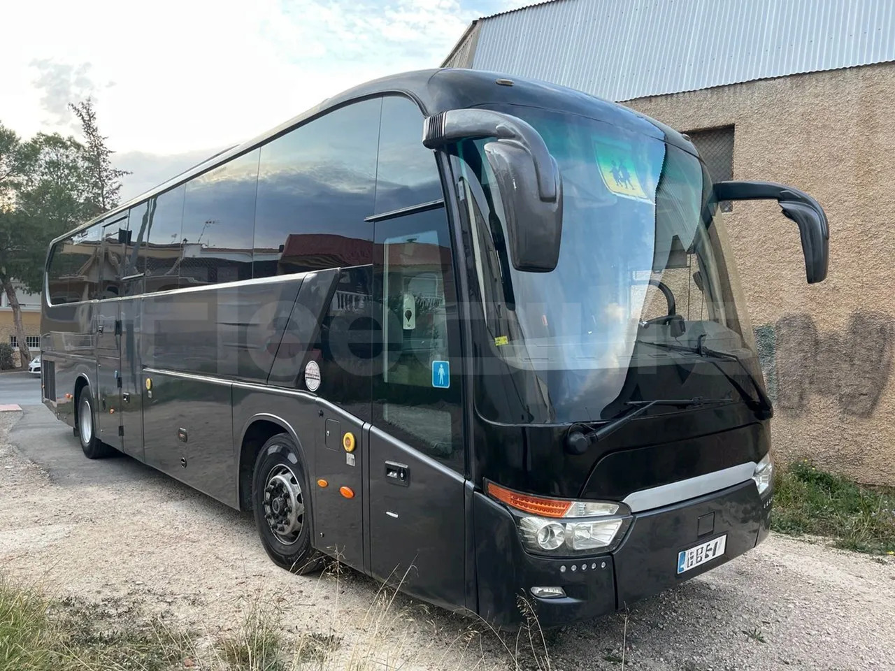 King Long XMQ6129Y - 长途客车:图1 King Long XMQ6129Y - 长途客车:图1