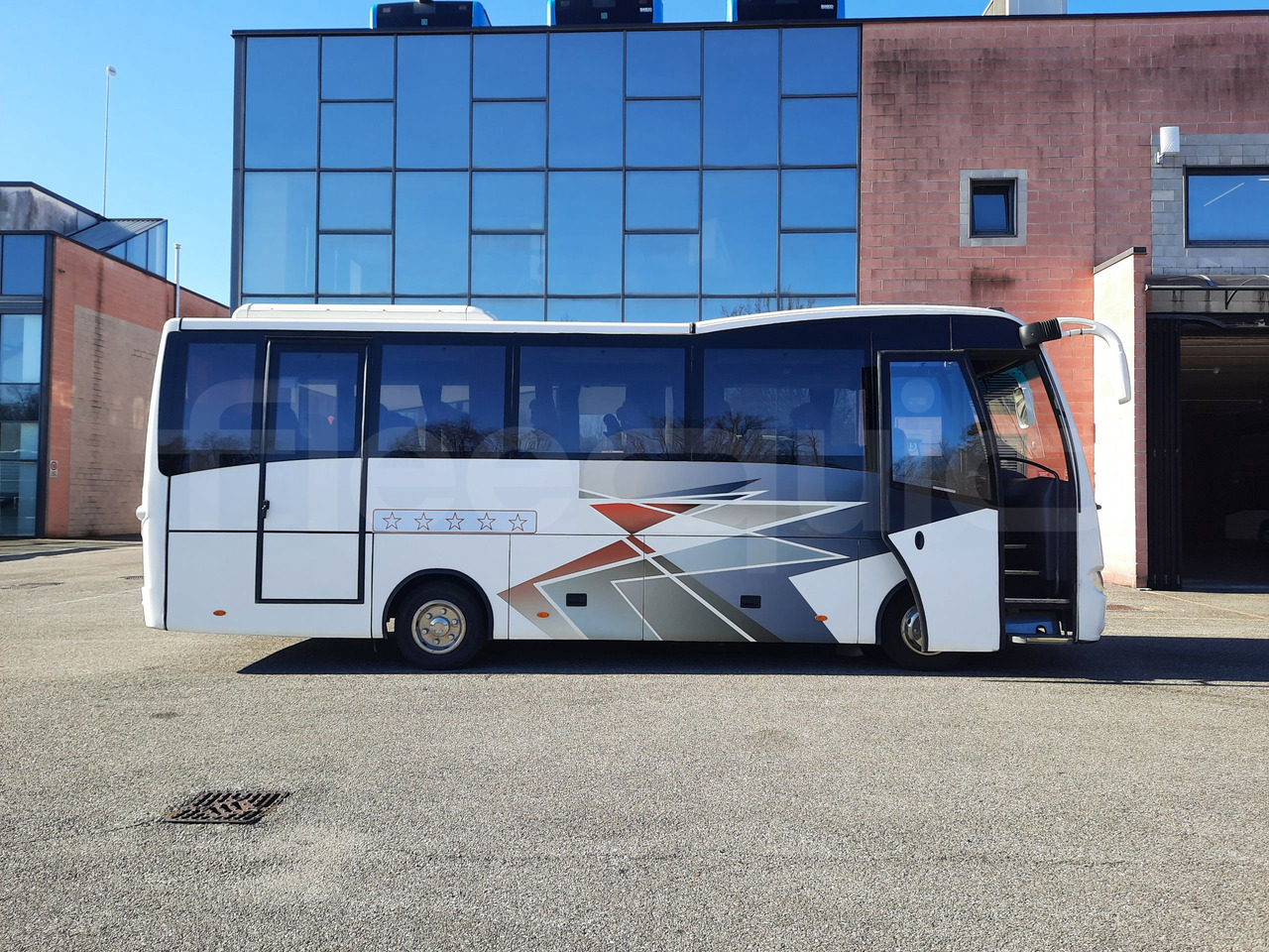 长途客车 Mercedes-Benz MB1022：图14