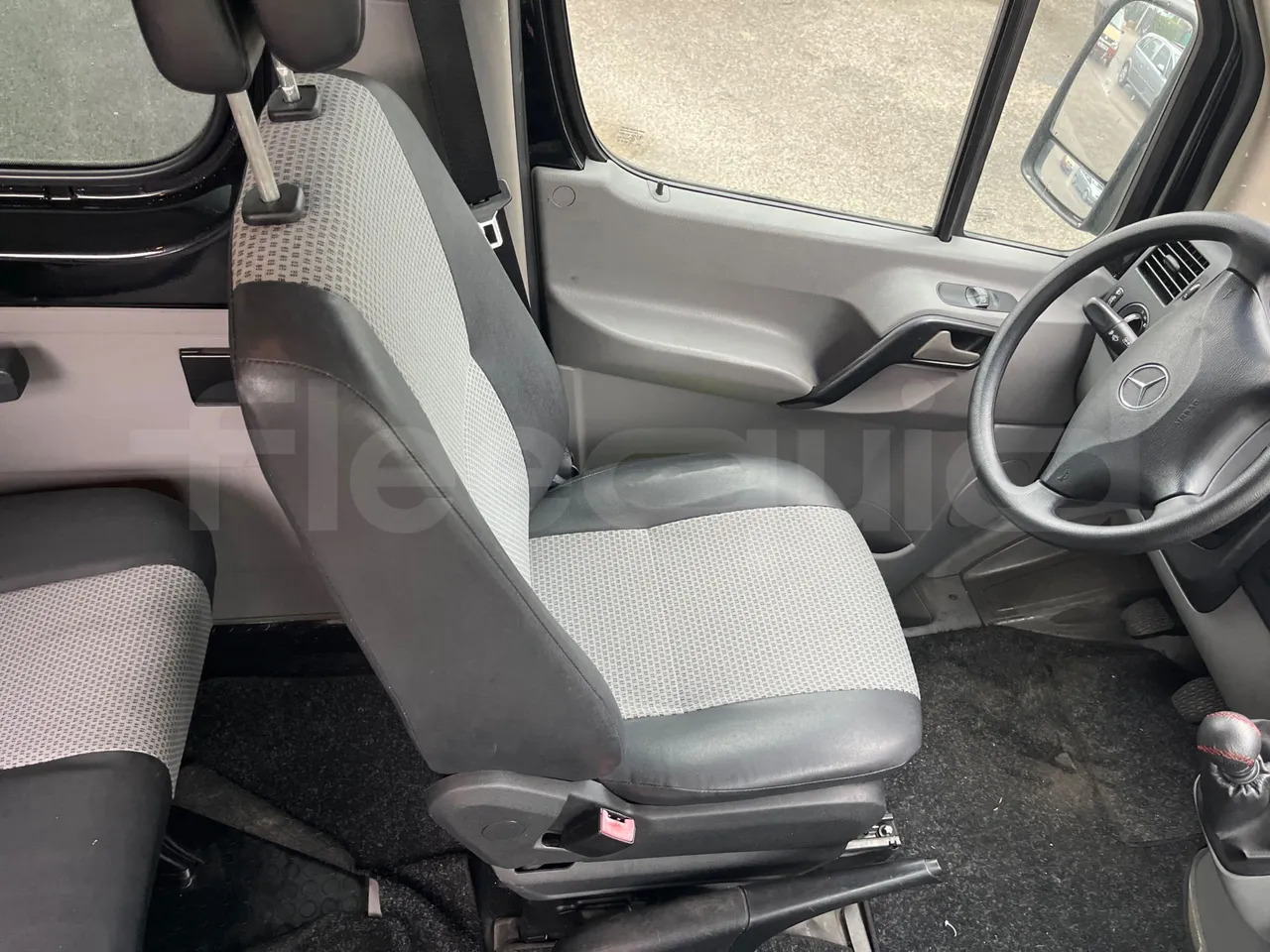 郊区巴士 Mercedes-Benz Sprinter:图15 郊区巴士 Mercedes-Benz Sprinter:图15