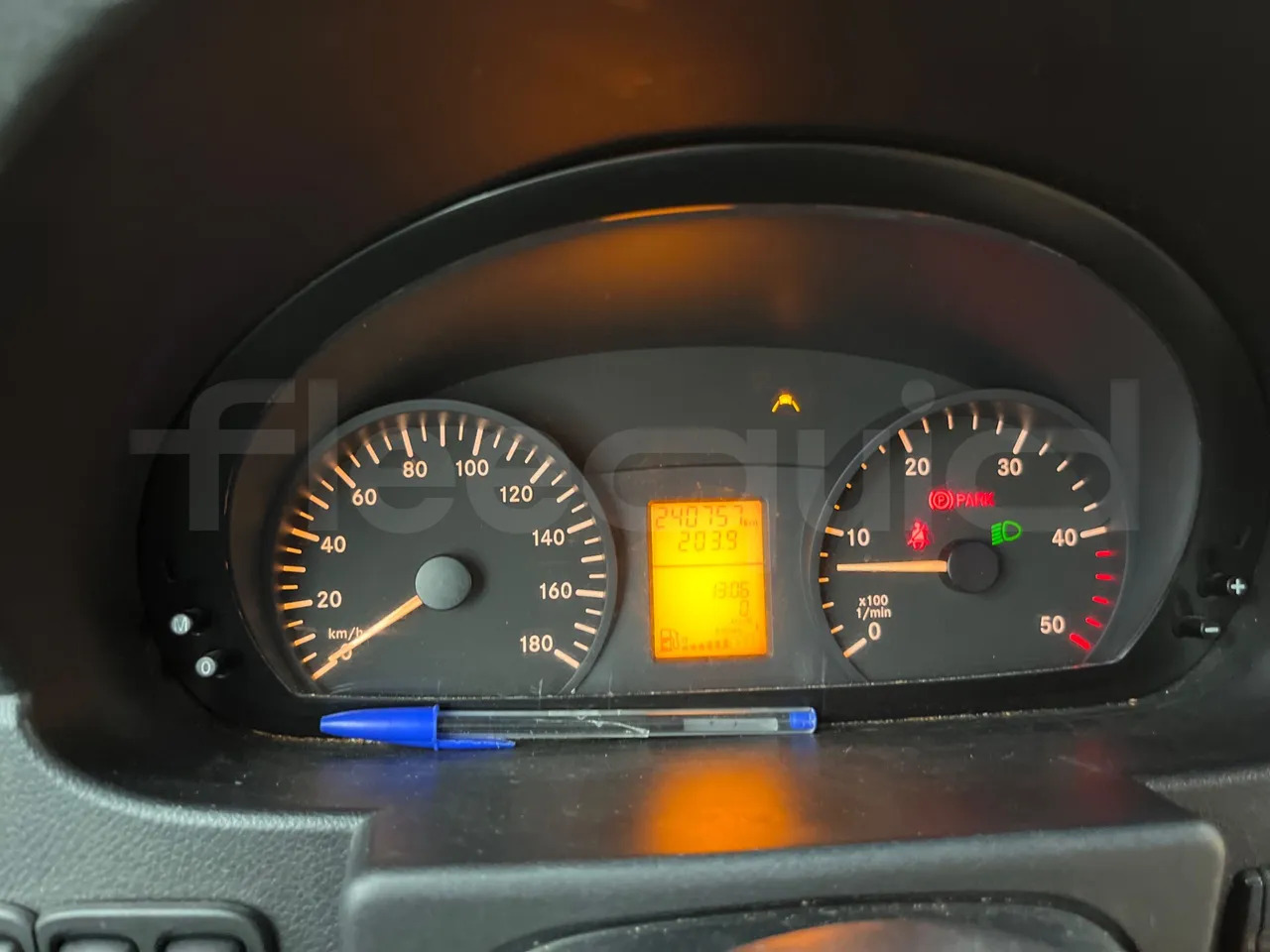 Mercedes-Benz Sprinter - 郊区巴士:图3 Mercedes-Benz Sprinter - 郊区巴士:图3