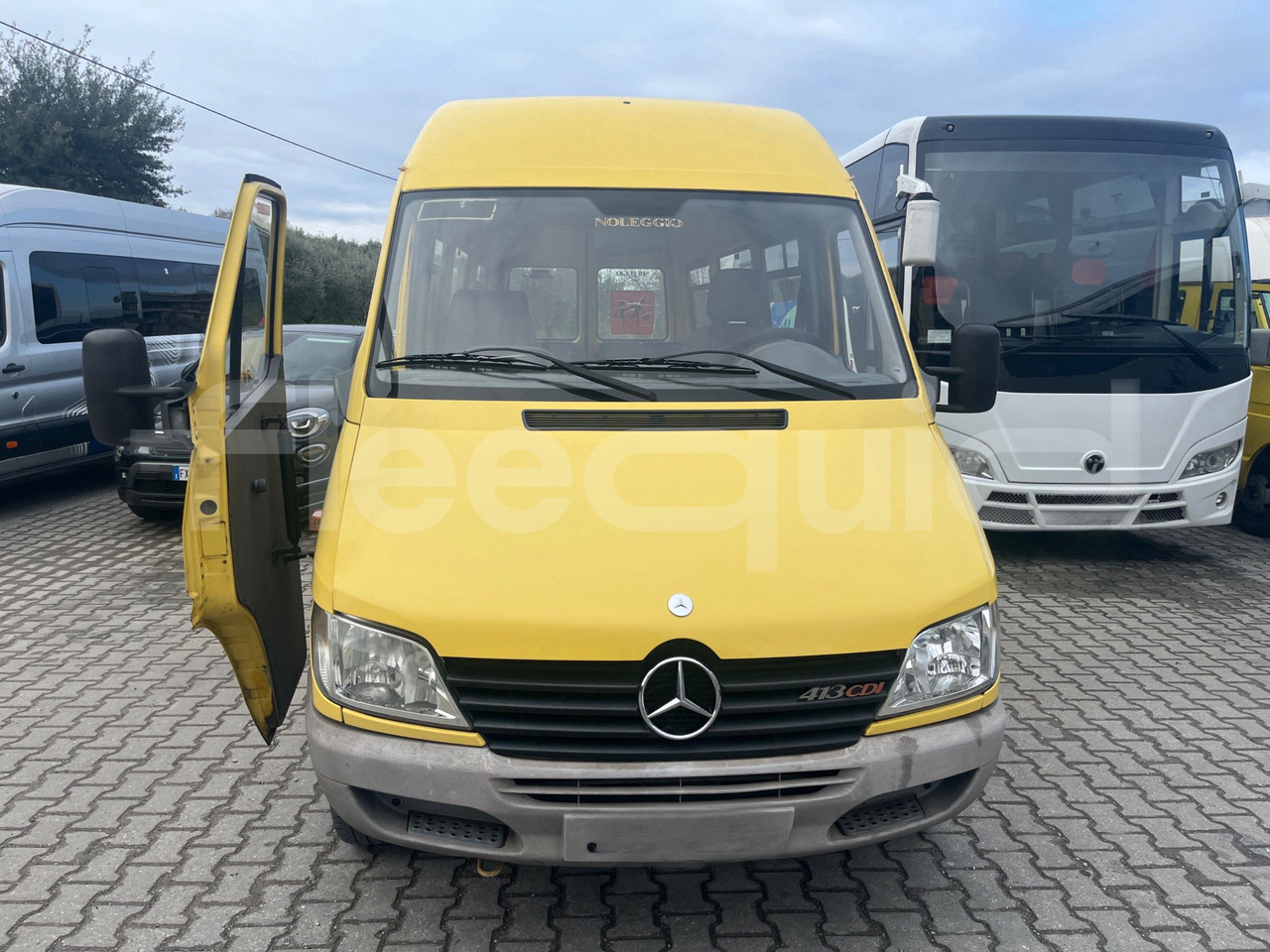Mercedes-Benz Sprinter - 校車:图2 Mercedes-Benz Sprinter - 校車:图2