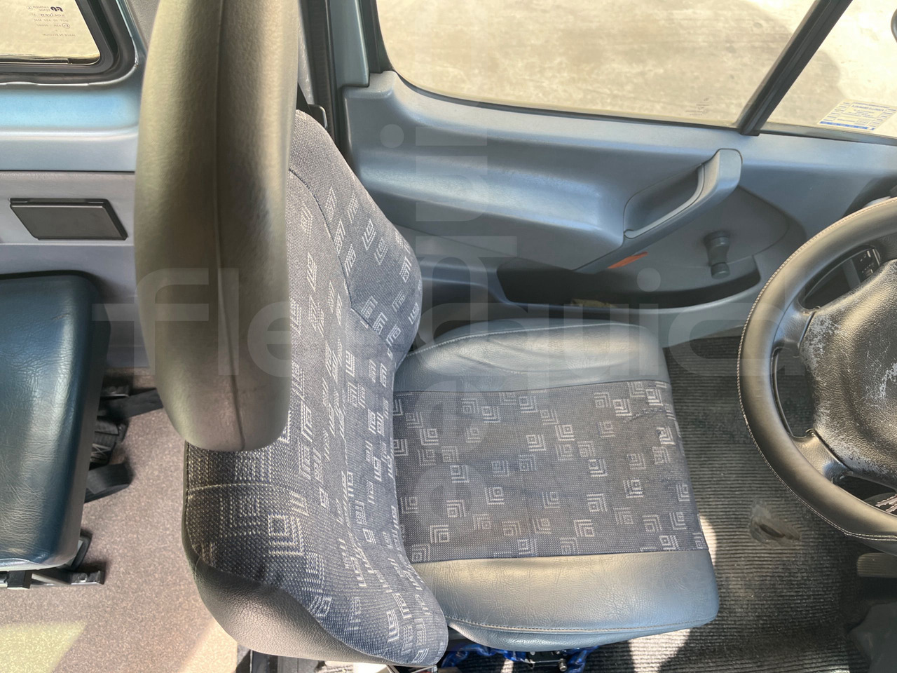 郊区巴士 Mercedes-Benz Sprinter:图15 郊区巴士 Mercedes-Benz Sprinter:图15