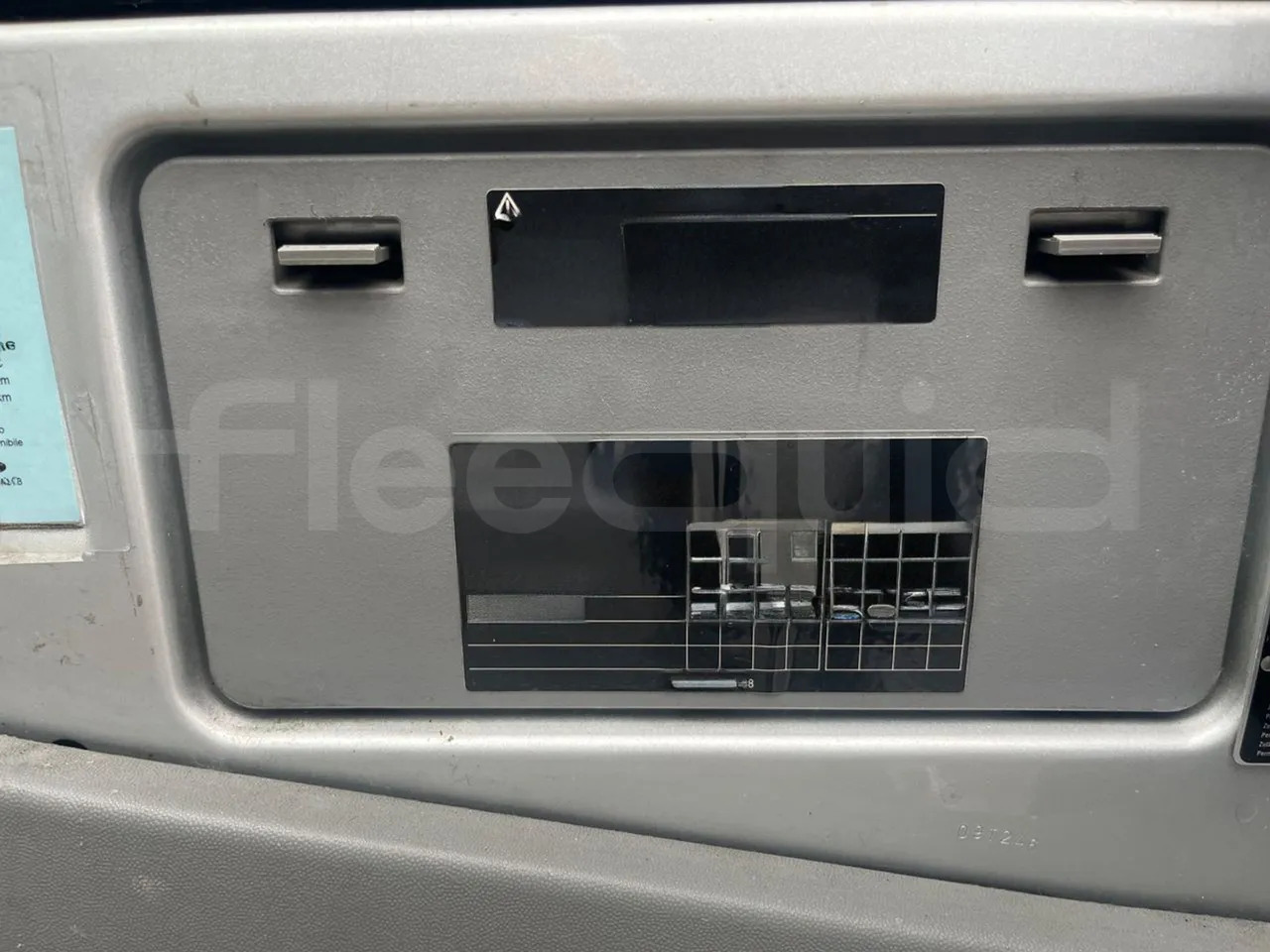 小型巴士, 小型客车 Mercedes-Benz Sprinter：图13