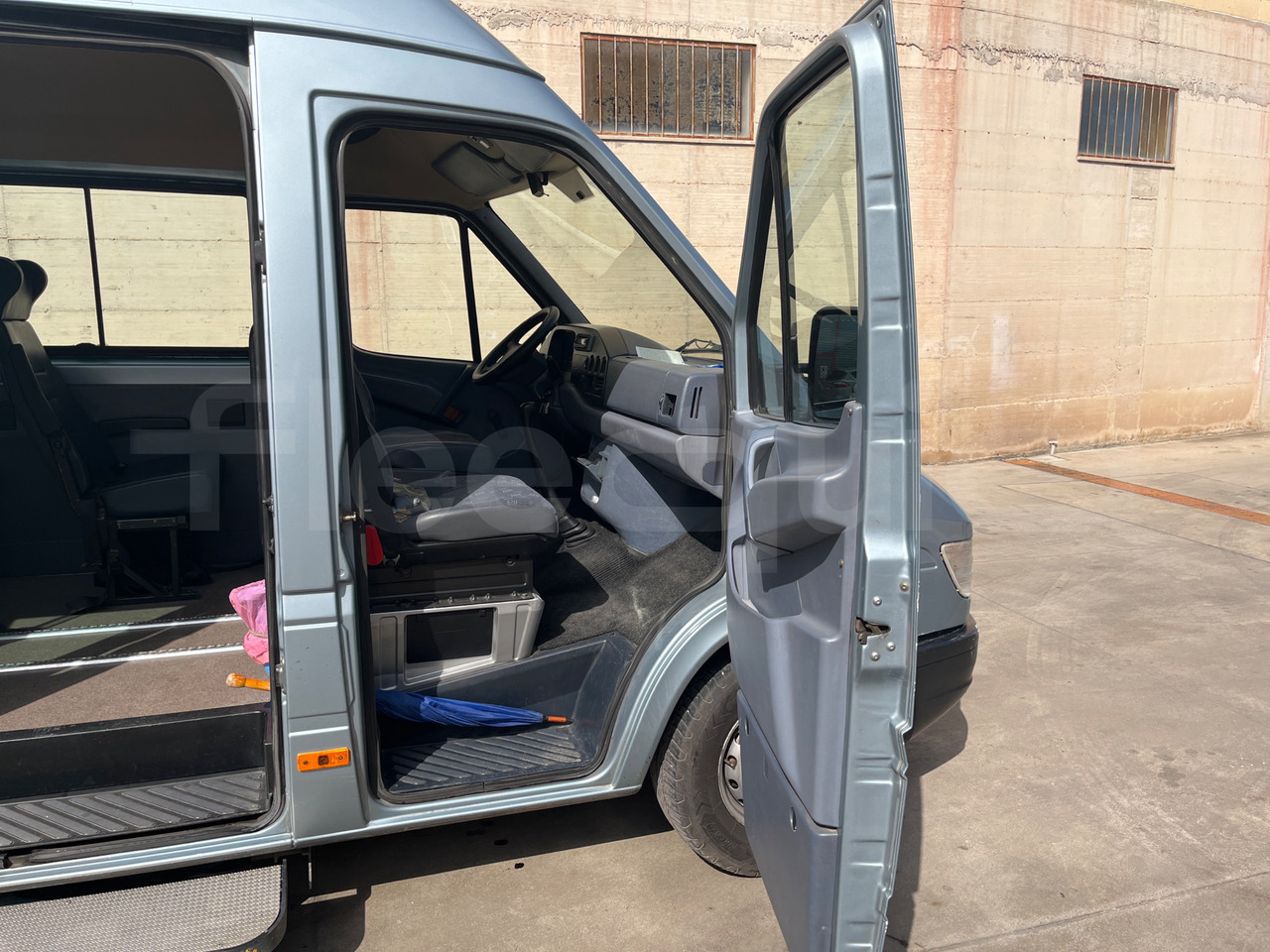 郊区巴士 Mercedes-Benz Sprinter:图13 郊区巴士 Mercedes-Benz Sprinter:图13