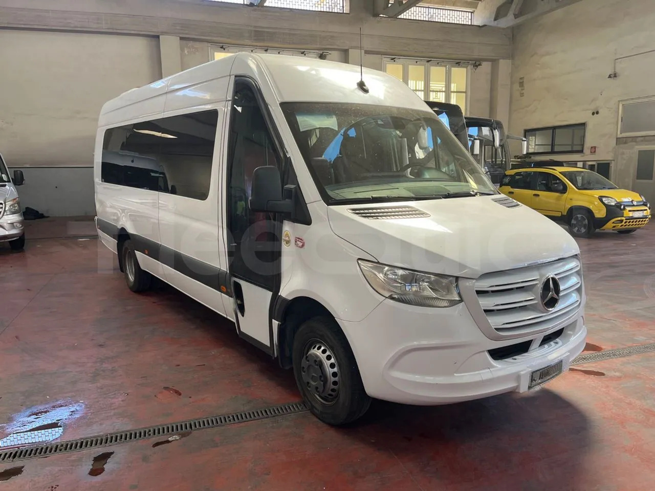 Mercedes-Benz Sprinter - 小型巴士, 小型客车:图1 Mercedes-Benz Sprinter - 小型巴士, 小型客车:图1