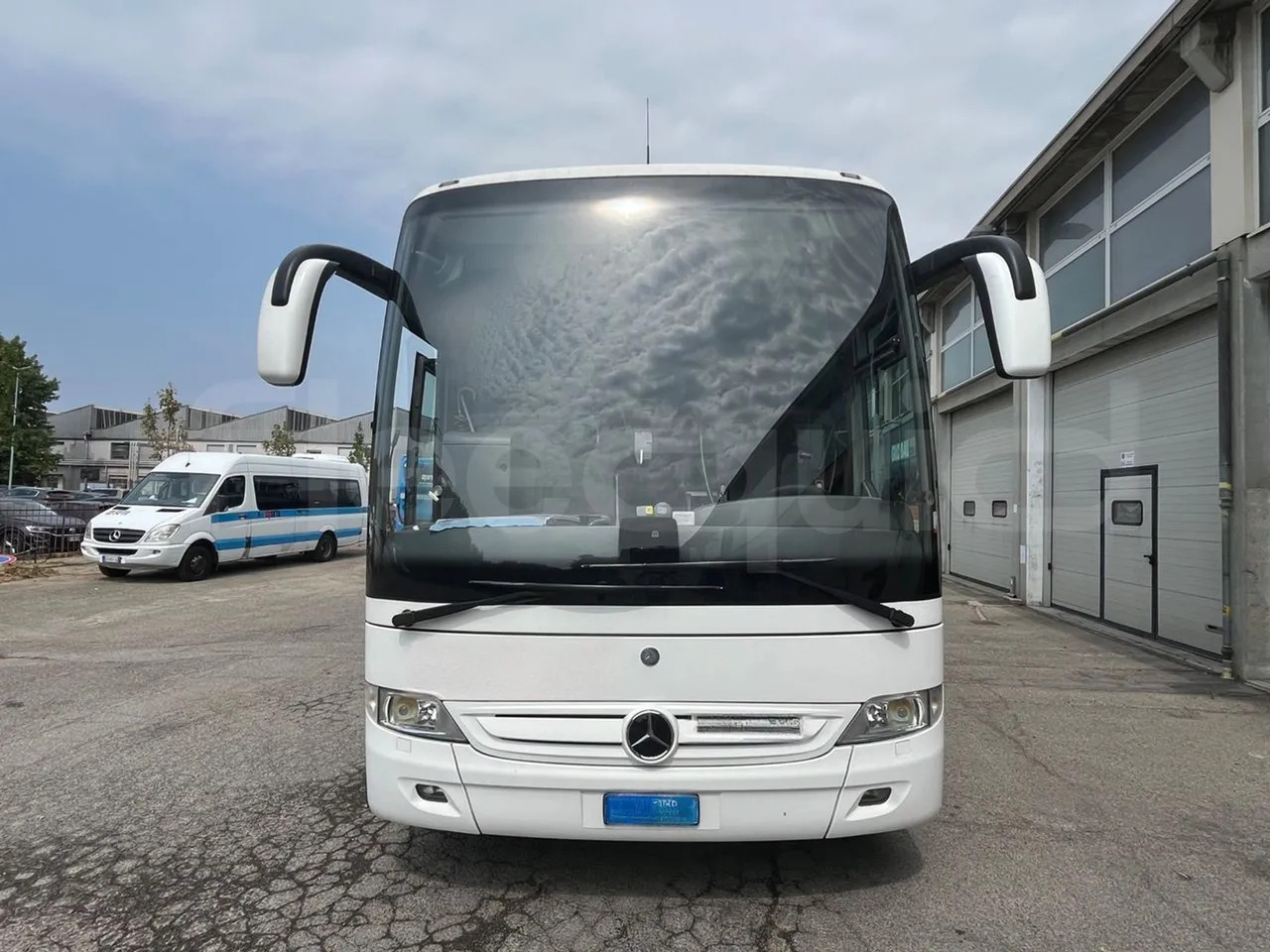 Mercedes-Benz Tourismo - 长途客车:图2 Mercedes-Benz Tourismo - 长途客车:图2