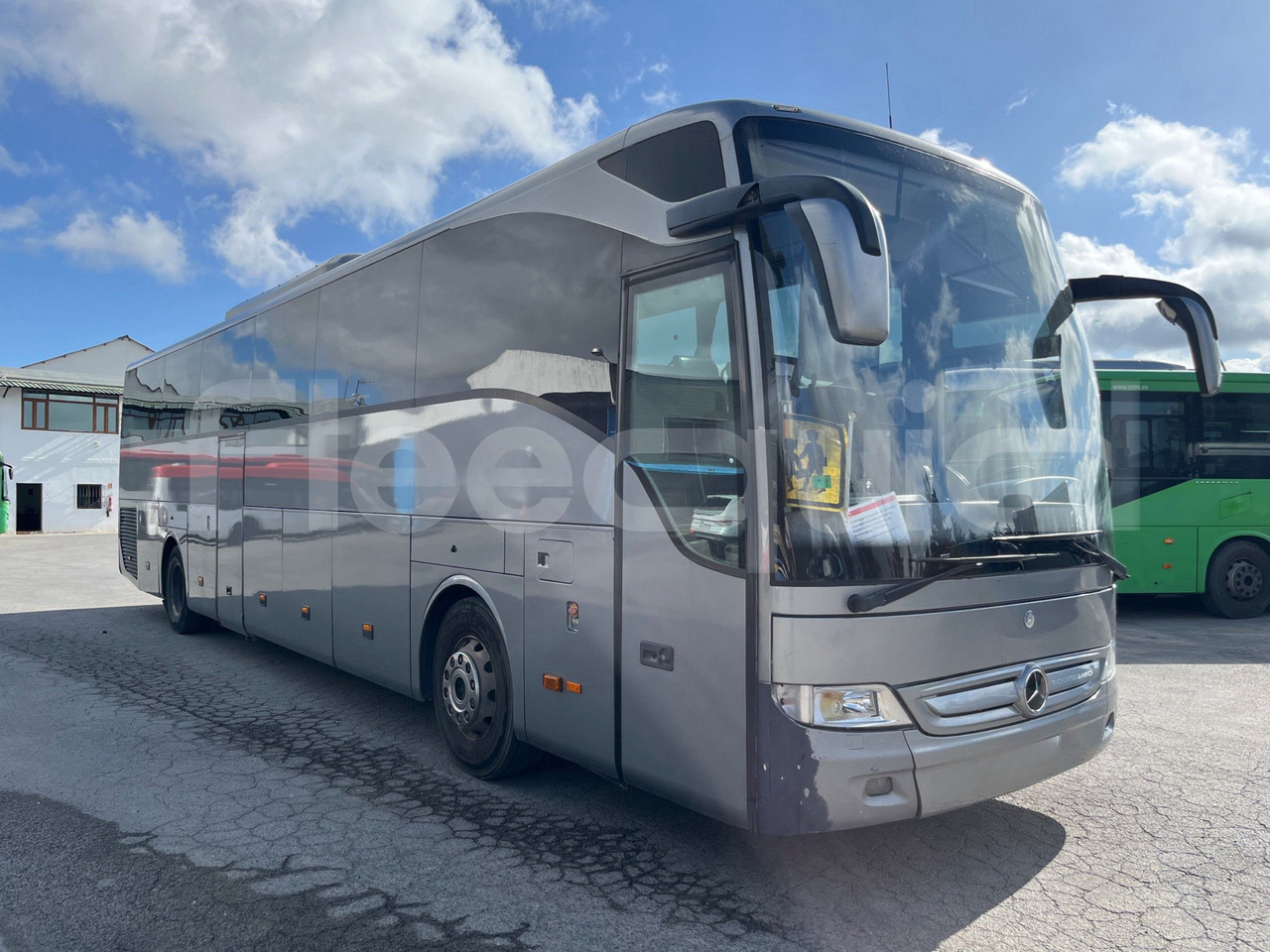 Mercedes-Benz Tourismo - 长途客车:图1 Mercedes-Benz Tourismo - 长途客车:图1