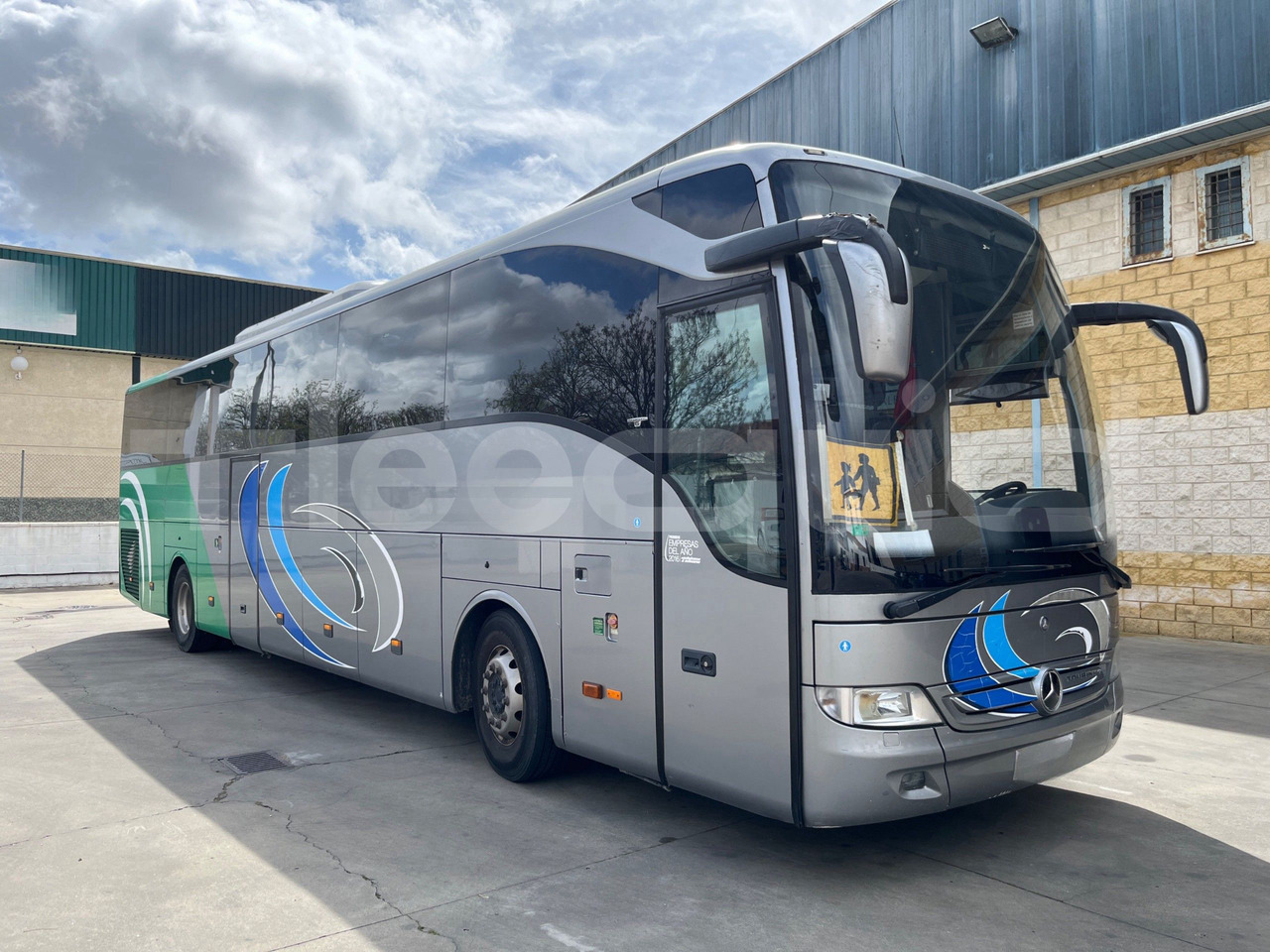 Mercedes-Benz Tourismo - 长途客车:图1 Mercedes-Benz Tourismo - 长途客车:图1