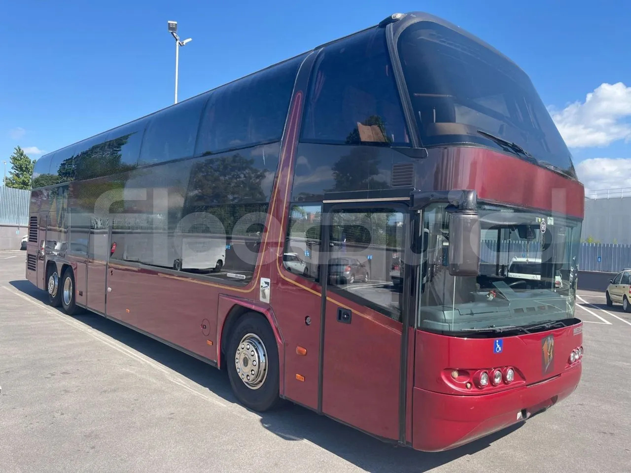 Neoplan 1122/3 - 双层巴士:图1 Neoplan 1122/3 - 双层巴士:图1