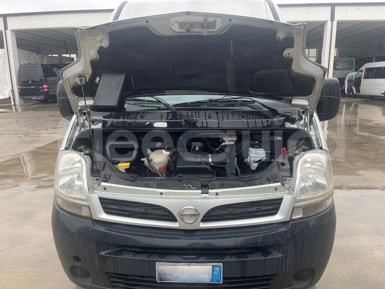 小型巴士, 小型客车 Nissan Interstar：图11