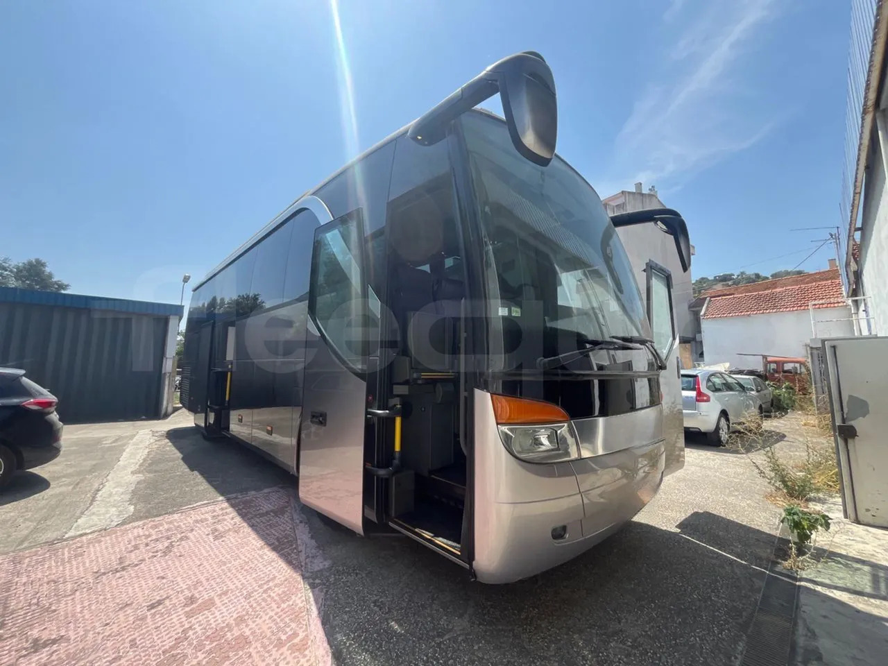 Setra S411 - 长途客车:图1 Setra S411 - 长途客车:图1