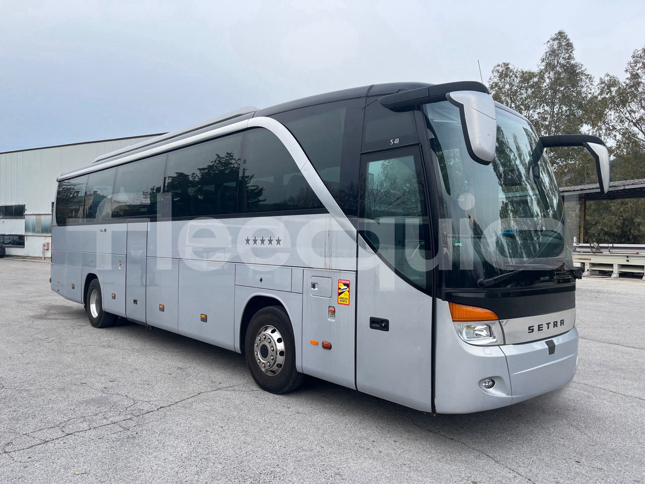 Setra S415 - 长途客车:图1 Setra S415 - 长途客车:图1