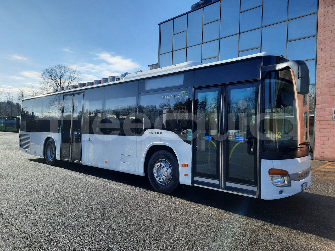 Setra S415 - 郊区巴士:图1 Setra S415 - 郊区巴士:图1