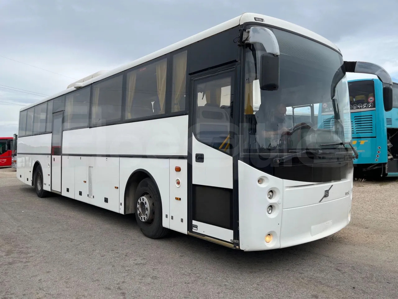Volvo B12 - 长途客车:图1 Volvo B12 - 长途客车:图1