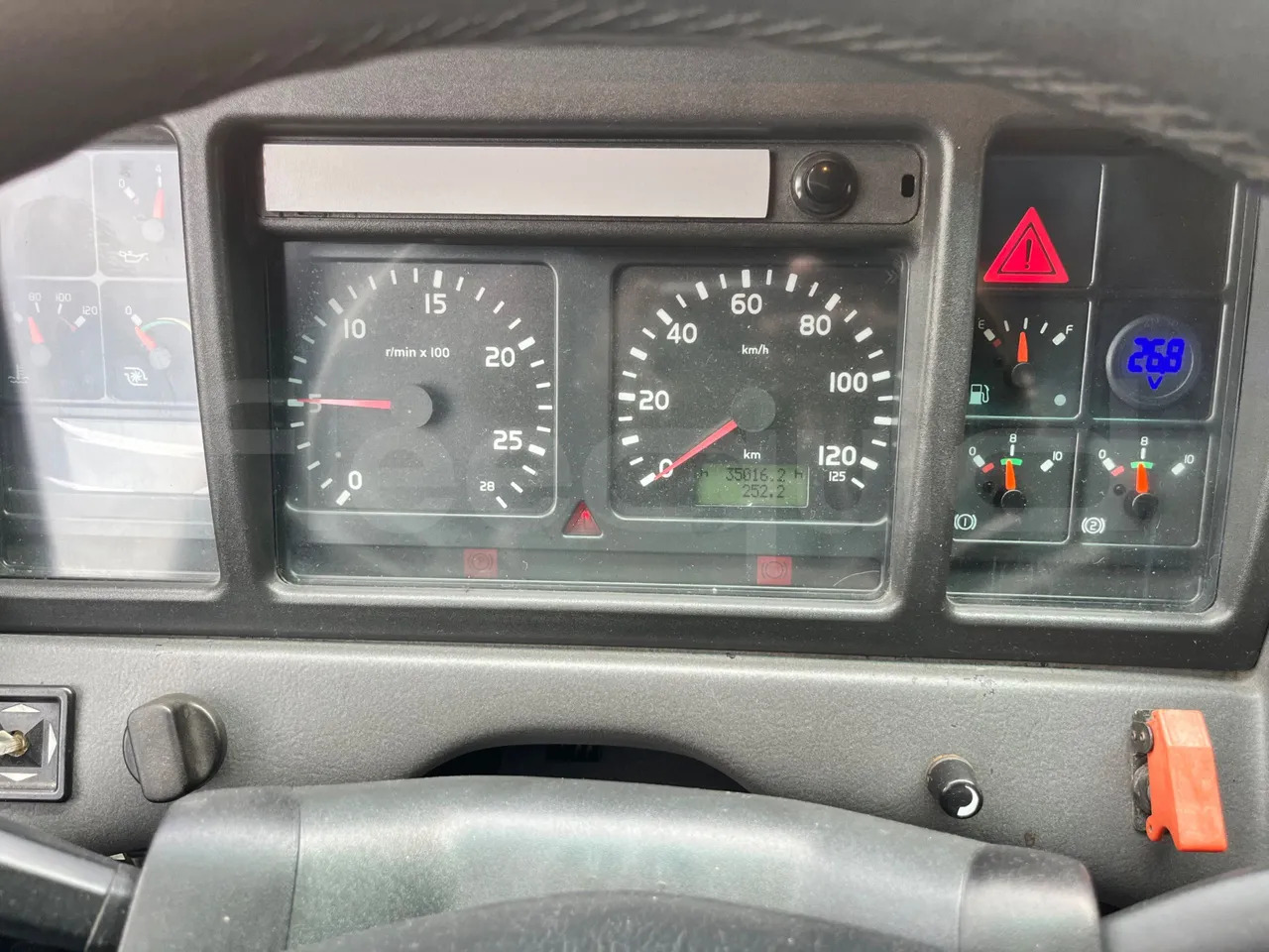 Volvo Barbi Genesis - 长途客车:图3 Volvo Barbi Genesis - 长途客车:图3