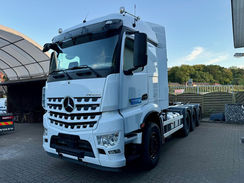 Mercedes-Benz Arocs MP5 3253 8x4 Tridem ARK HIAB 24 to - 吊钩升降车:图5 Mercedes-Benz Arocs MP5 3253 8x4 Tridem ARK HIAB 24 to - 吊钩升降车:图5