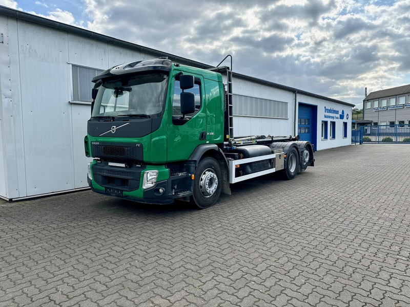 Volvo FE 330 6x2 Hooklift Joab 20 to 5400 mm Lenkachse - 吊钩升降车:图1 Volvo FE 330 6x2 Hooklift Joab 20 to 5400 mm Lenkachse - 吊钩升降车:图1