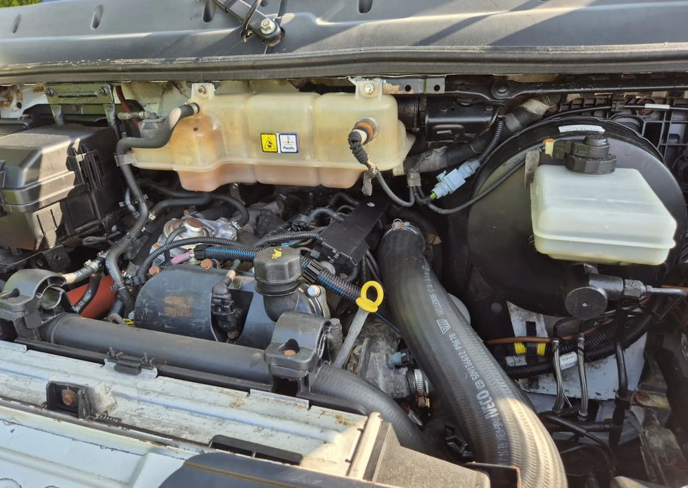翻斗货车 Iveco 50C15 3.0 150KM 35c15：图15