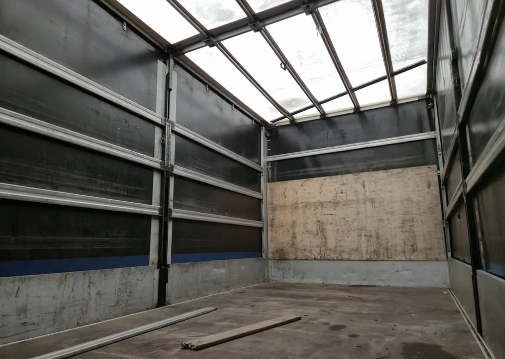 Iveco 70C17 3.0 170KM Skrzyniowy - 侧帘货车:图4 Iveco 70C17 3.0 170KM Skrzyniowy - 侧帘货车:图4