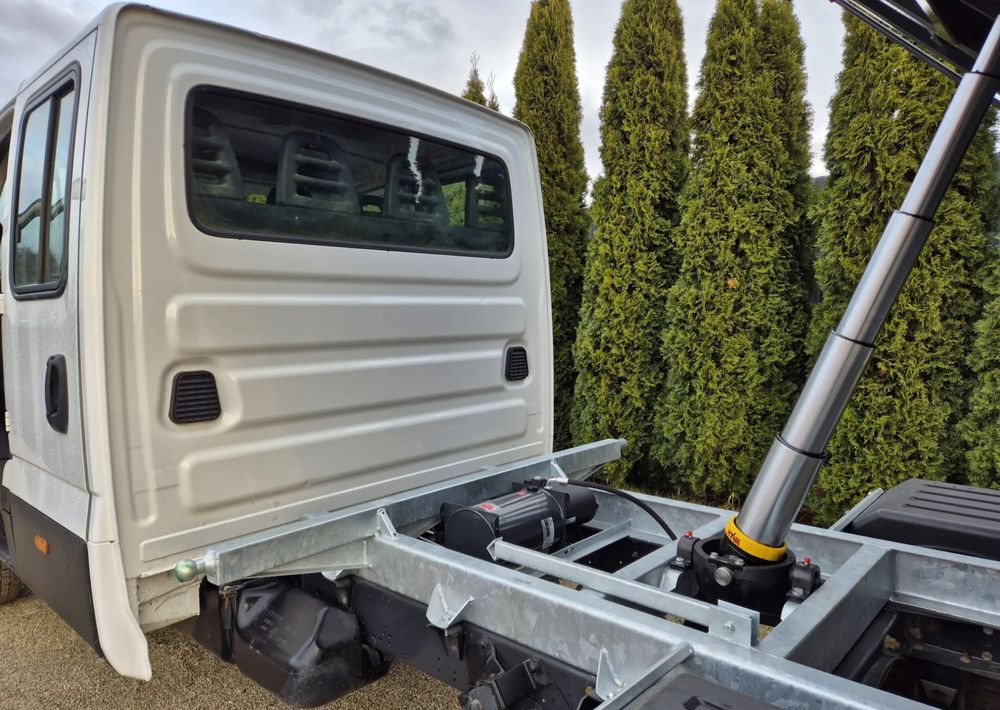 Iveco Iveco 35c18 3.0 180KM Brygadówka/ - 翻斗货车:图4 Iveco Iveco 35c18 3.0 180KM Brygadówka/ - 翻斗货车:图4