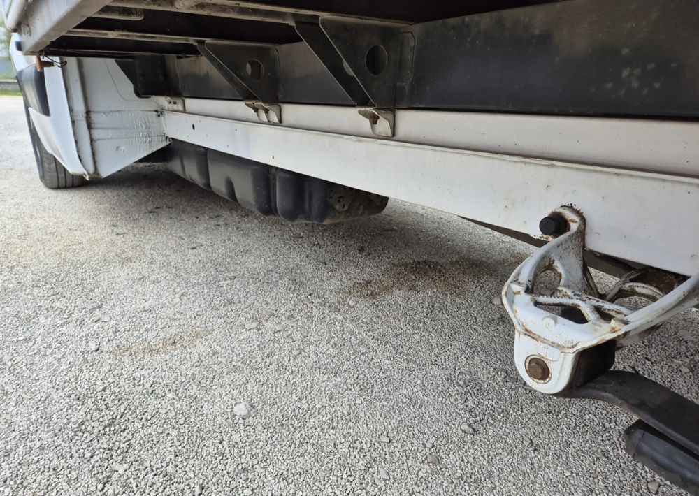 Mercedes-Benz 316CDI 2.2 160KM - 平板货车:图4 Mercedes-Benz 316CDI 2.2 160KM - 平板货车:图4