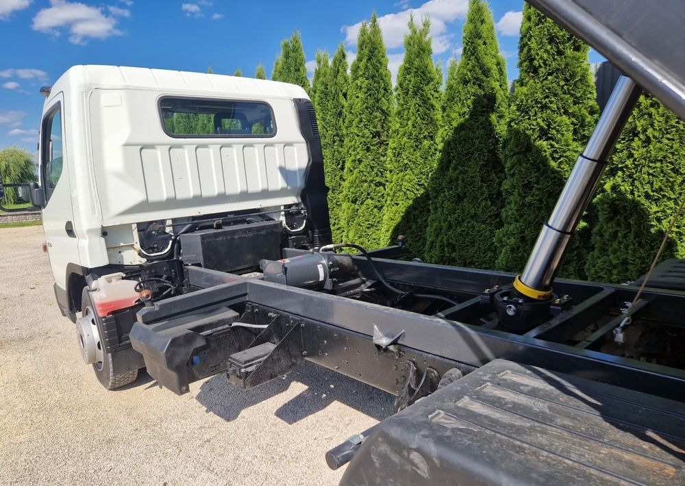 Mitsubishi Canter 7c15 3.0 150KM - 翻斗货车:图5 Mitsubishi Canter 7c15 3.0 150KM - 翻斗货车:图5