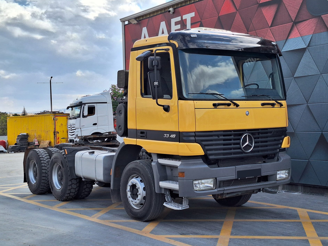 MERCEDES-BENZ ACTROS 3348 - 牵引车:图3 MERCEDES-BENZ ACTROS 3348 - 牵引车:图3
