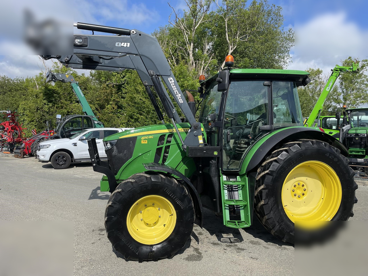 2015 JOHN DEERE 6110RC - 拖拉机:图1 2015 JOHN DEERE 6110RC - 拖拉机:图1