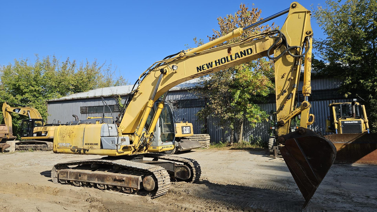 NEW HOLLAND E 245 B - 履带式挖掘机:图4 NEW HOLLAND E 245 B - 履带式挖掘机:图4
