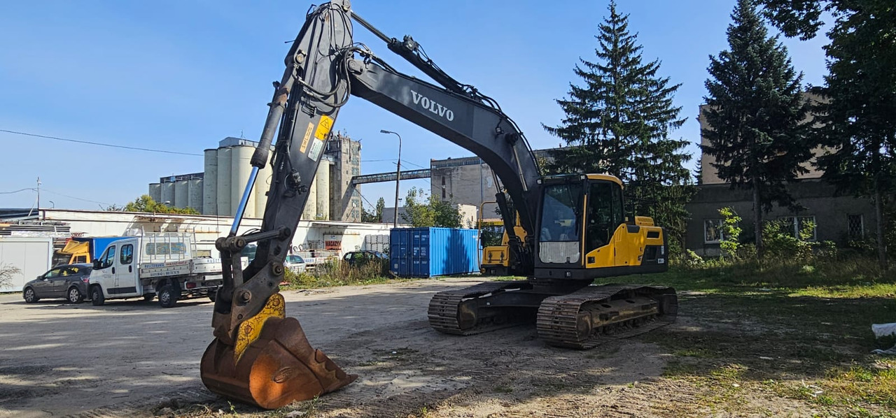 VOLVO EC220DL - 履带式挖掘机:图4 VOLVO EC220DL - 履带式挖掘机:图4