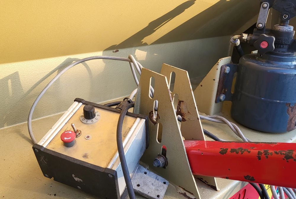 Leboulch HVS 51S12 - 撒肥机:图4 Leboulch HVS 51S12 - 撒肥机:图4