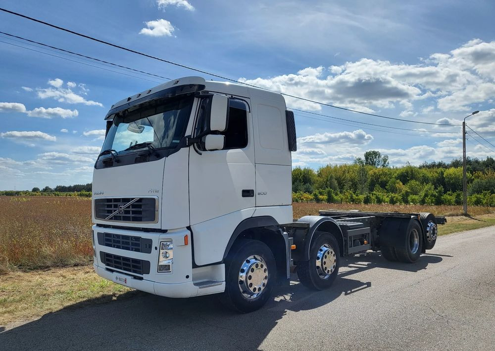 Volvo FH 500 8x2 - 驾驶室底盘卡车:图3 Volvo FH 500 8x2 - 驾驶室底盘卡车:图3