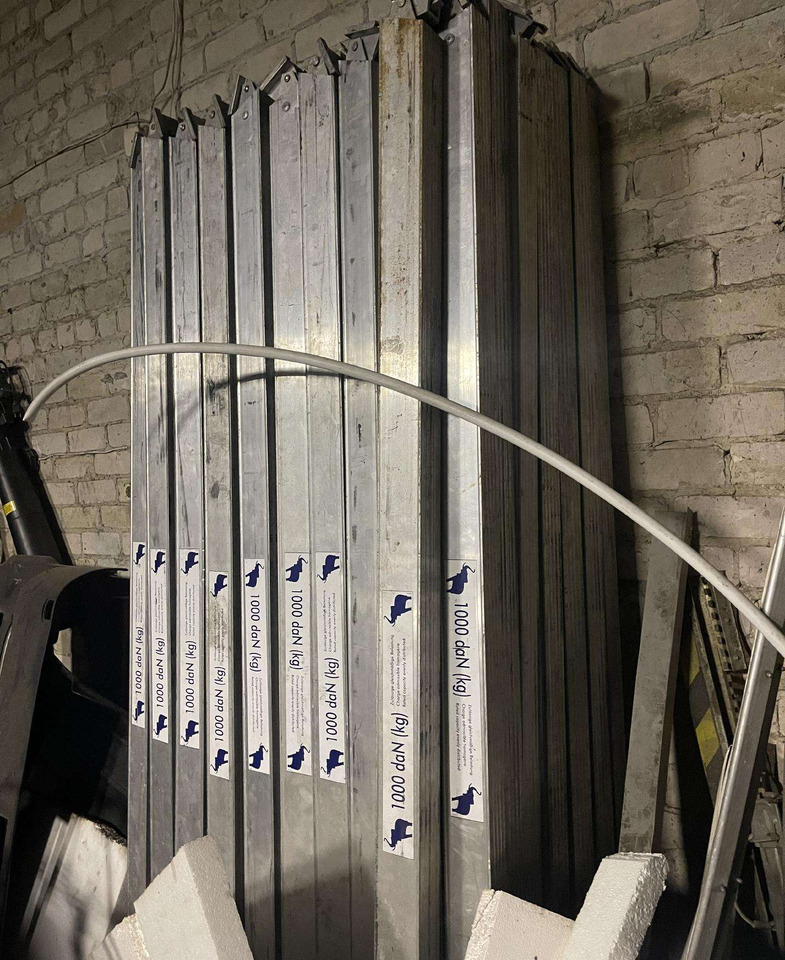 Schmitz SKO - 车身和外部 适用于 全挂车:图1 Schmitz SKO - 车身和外部 适用于 全挂车:图1