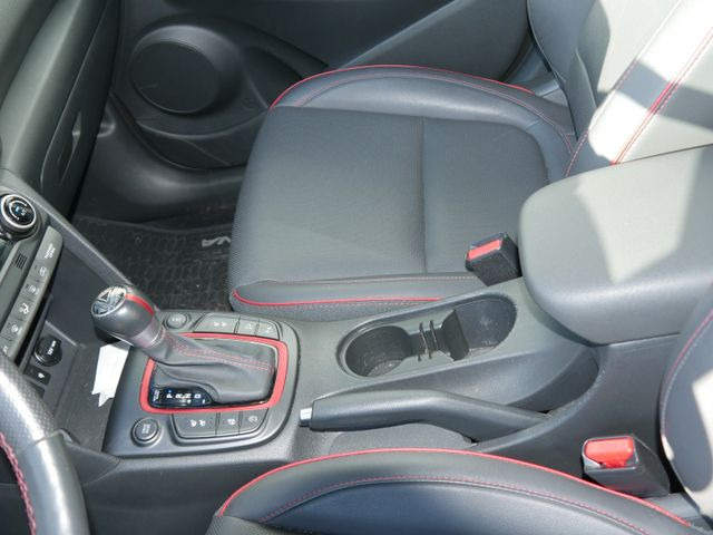 越野车 Hyundai Kona Iron Man Edition 4WD Marvel:图11 越野车 Hyundai Kona Iron Man Edition 4WD Marvel:图11