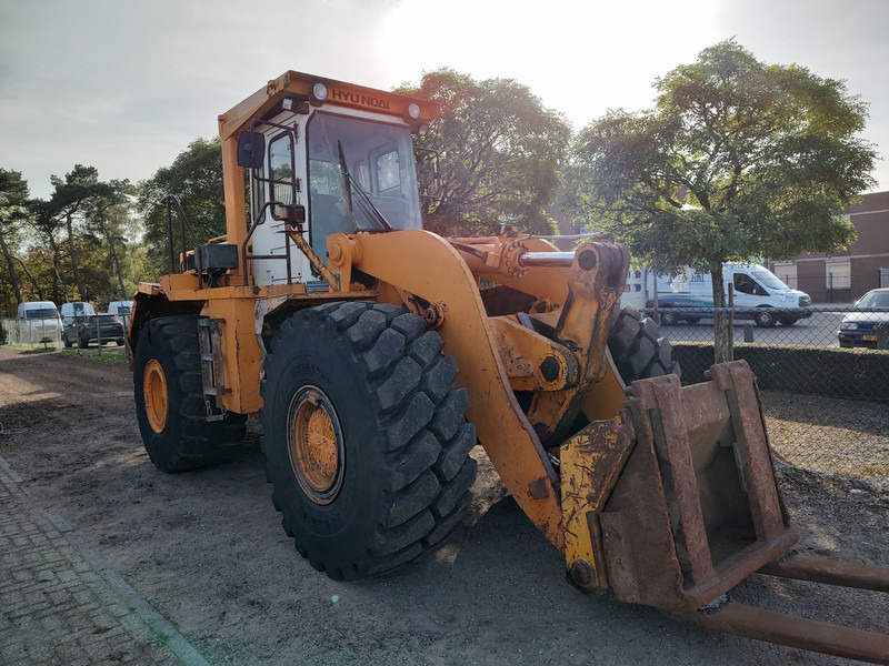 Hyundai HL35 - 轮式装载机:图5 Hyundai HL35 - 轮式装载机:图5