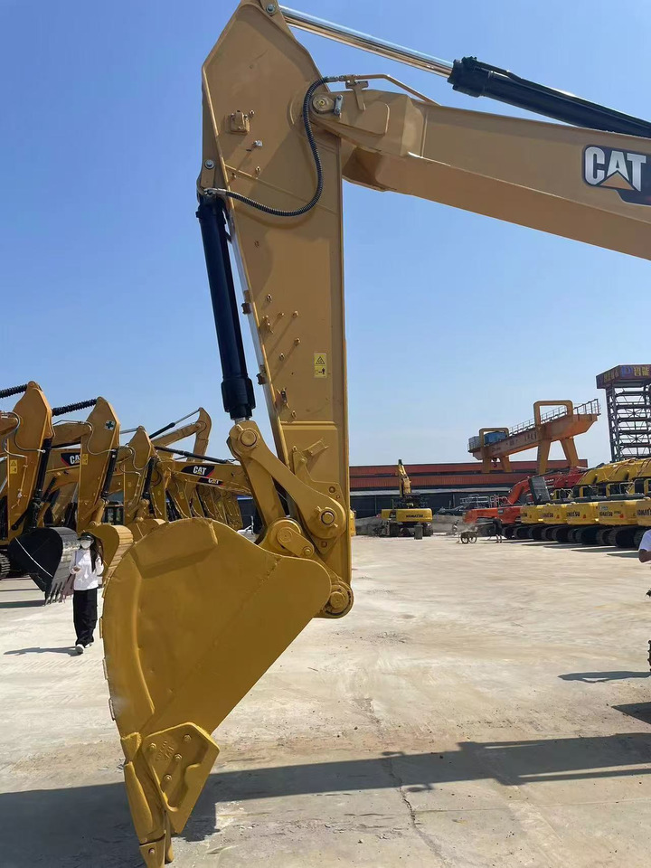 CATERPILLAR 330GC Low fuel consumption and easy maintenance Earthwork Engineering Mining Urban Construction - 履带式挖掘机:图3 CATERPILLAR 330GC Low fuel consumption and easy maintenance Earthwork Engineering Mining Urban Construction - 履带式挖掘机:图3