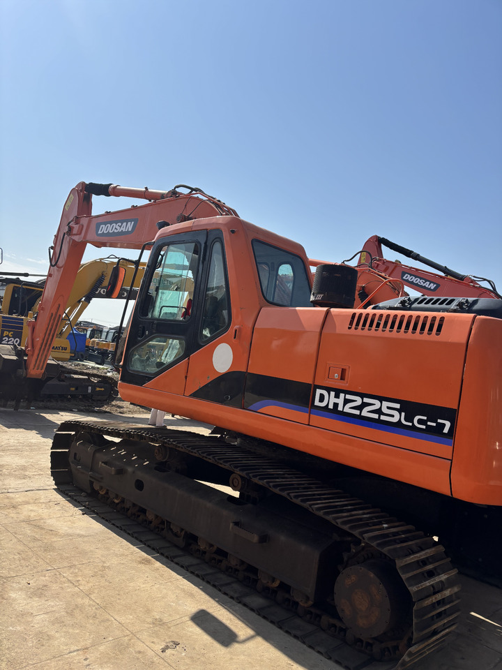 DOOSAN dh225 hot sale used excavator in stock - 履带式挖掘机:图4 DOOSAN dh225 hot sale used excavator in stock - 履带式挖掘机:图4