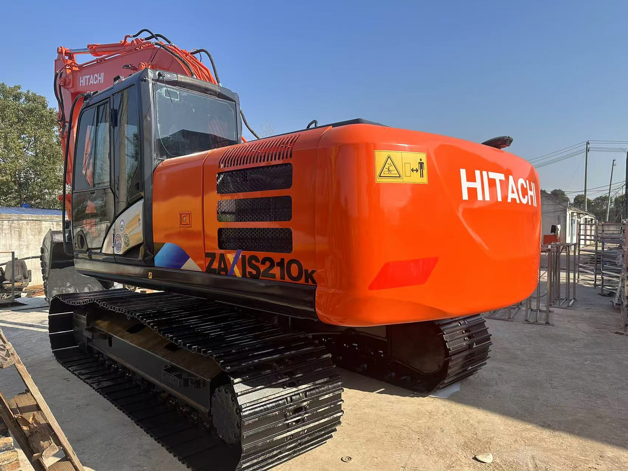 HITACHI ZX210K crawler excavators - 履带式挖掘机:图1 HITACHI ZX210K crawler excavators - 履带式挖掘机:图1