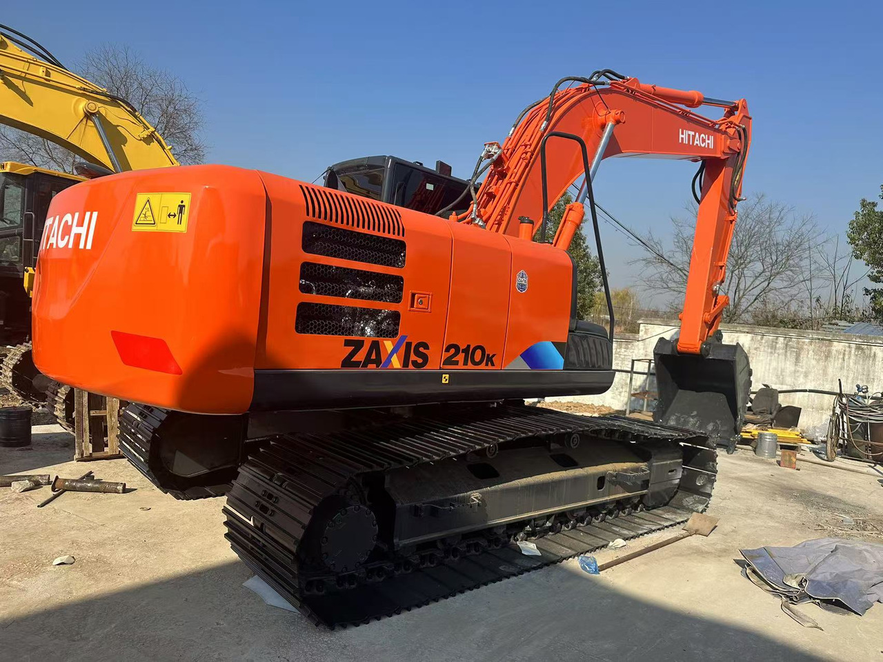 HITACHI ZX210K crawler excavators - 履带式挖掘机:图2 HITACHI ZX210K crawler excavators - 履带式挖掘机:图2