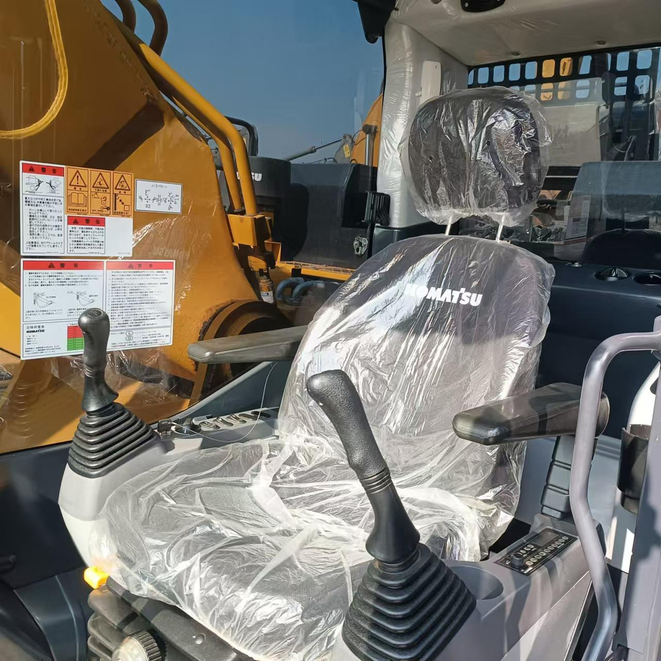 KOMATSU pc450-8 PC450-8 Used Machinery: Fuel-efficient and durable, specially designed for mining/earthwork - 履带式挖掘机:图4 KOMATSU pc450-8 PC450-8 Used Machinery: Fuel-efficient and durable, specially designed for mining/earthwork - 履带式挖掘机:图4