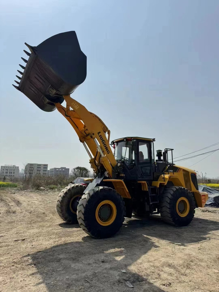 LIUGONG clg870H China brand 7 ton class front loader - 轮式装载机:图2 LIUGONG clg870H China brand 7 ton class front loader - 轮式装载机:图2